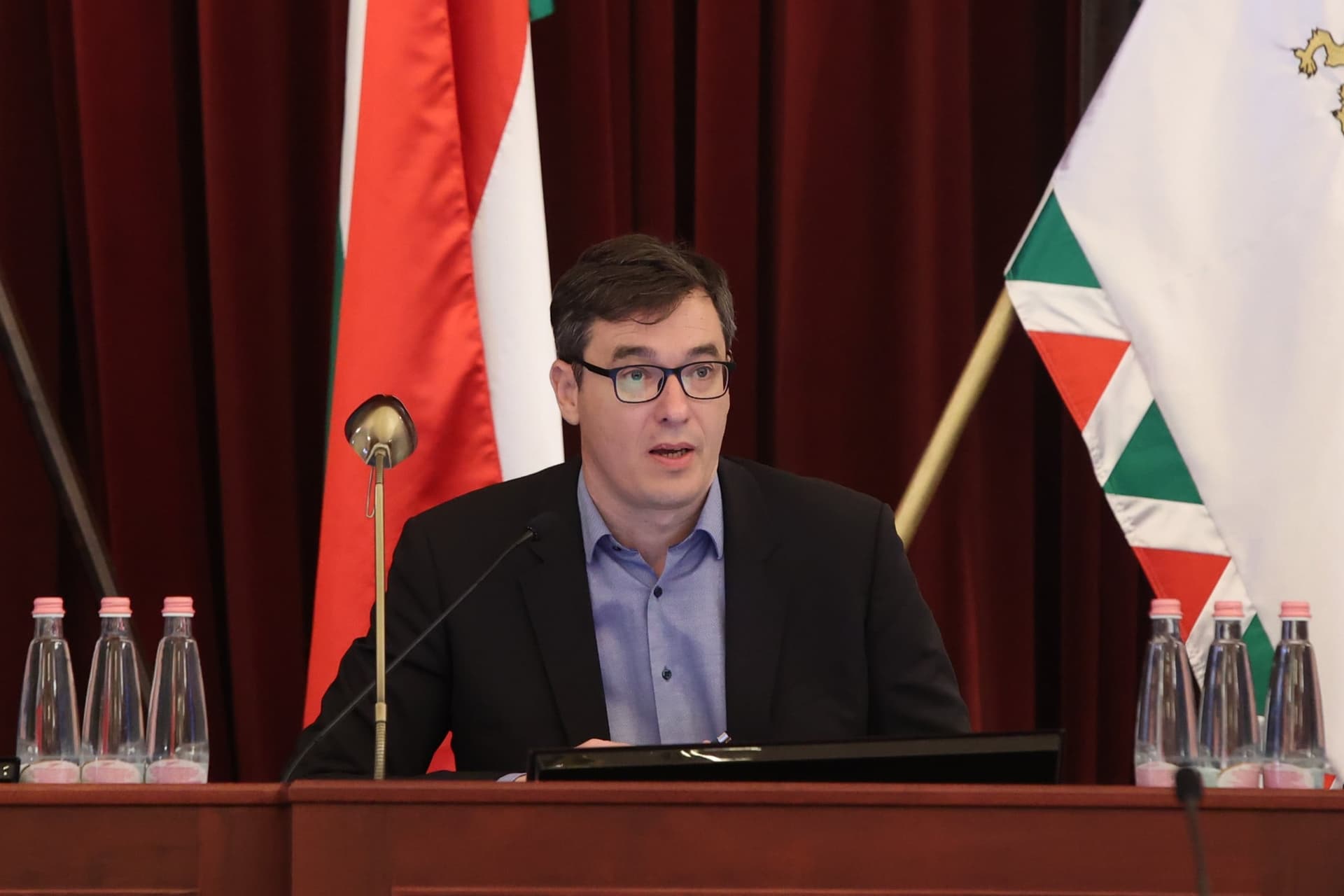 Hollik István: Arra kérjük a főpolgármestert, hogy ne nézze hülyének a magyar embereket!