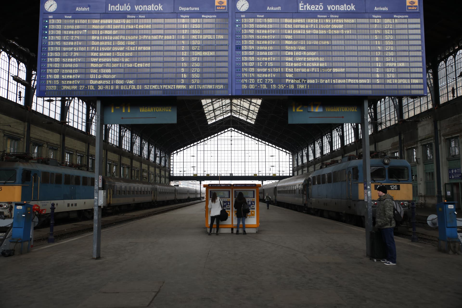 MÁV: megszűnik az ingyenes utazás a Budapest-bérlettel a Nyugati pályaudvar és Ferihegy között közlekedő IC-ken