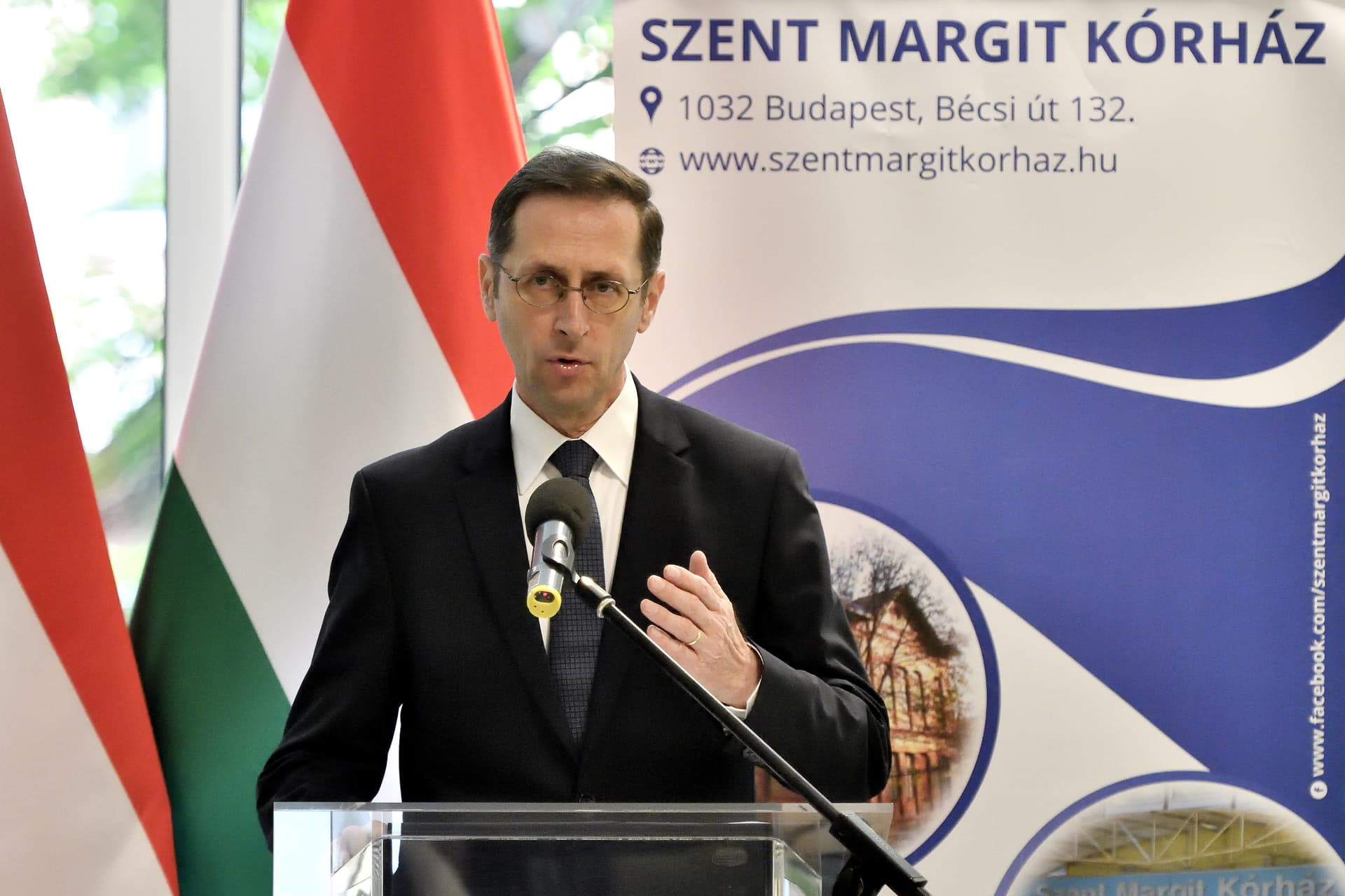 Varga Mihály: Továbbra is fejleszti az egészségügyet a kormány