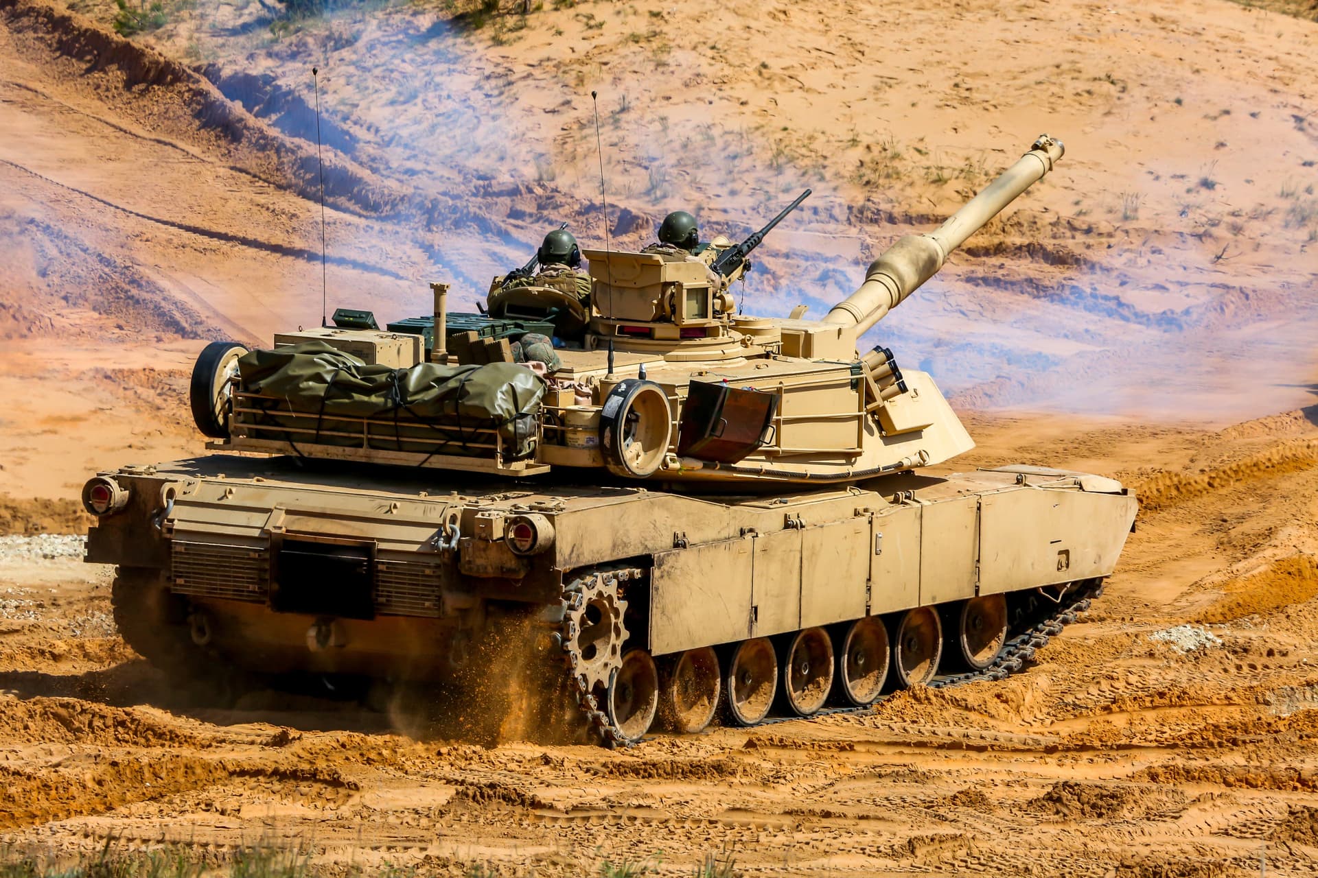 Csak szeptemberben érkezhetnek meg az ukrán frontra az amerikai Abrams harckocsik