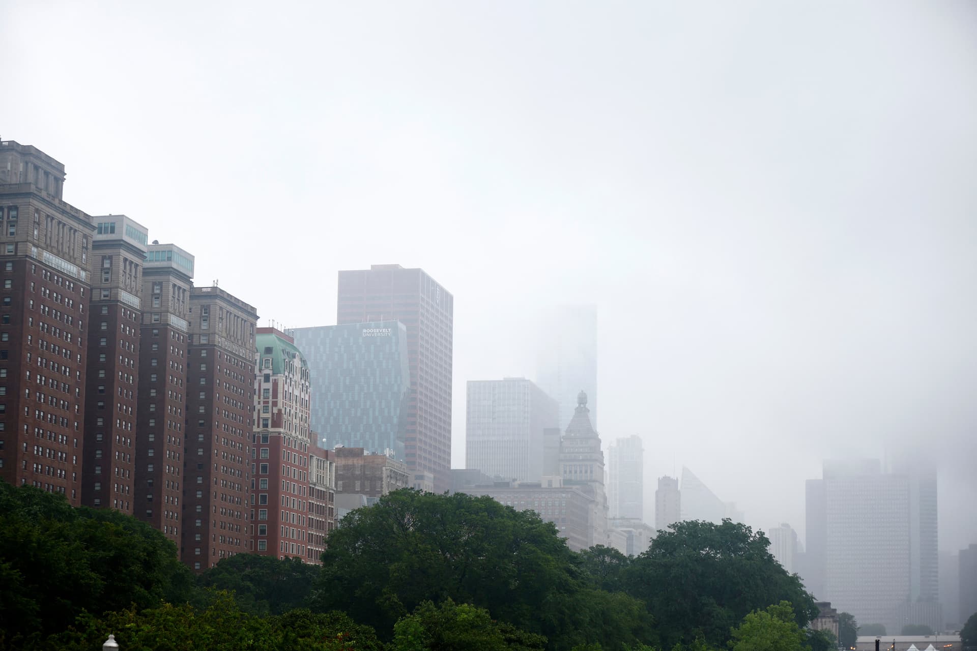A Chicago környéki viharok miatt autópályákat zártak le