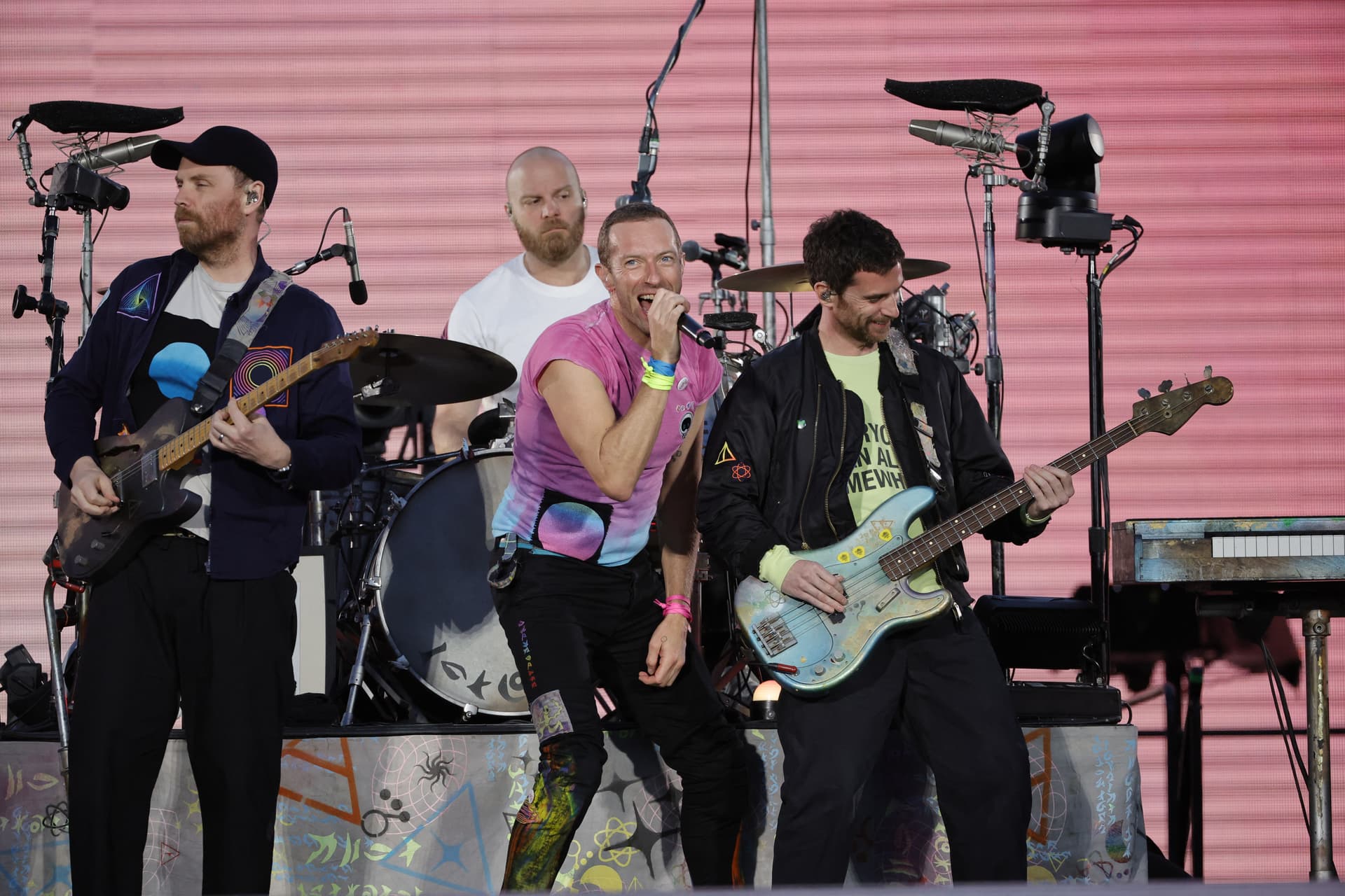 Nagy bejelentést tett a Coldplay