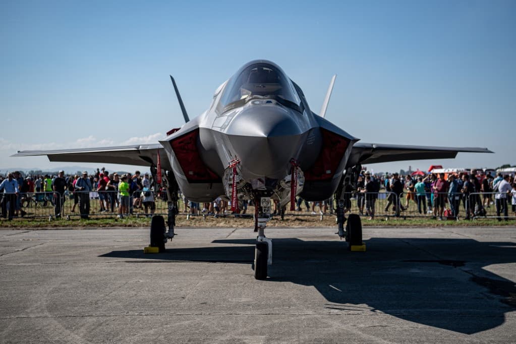 Turbulens utat tett meg az F–35