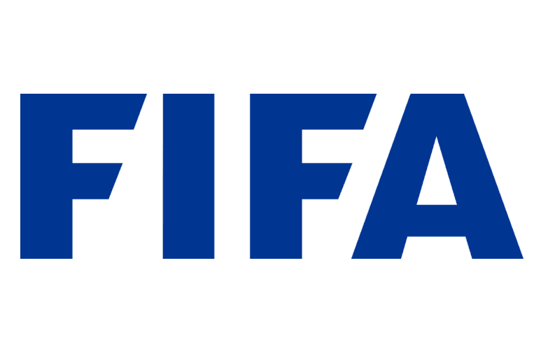Tíz magyar játékvezető a FIFA-keretben