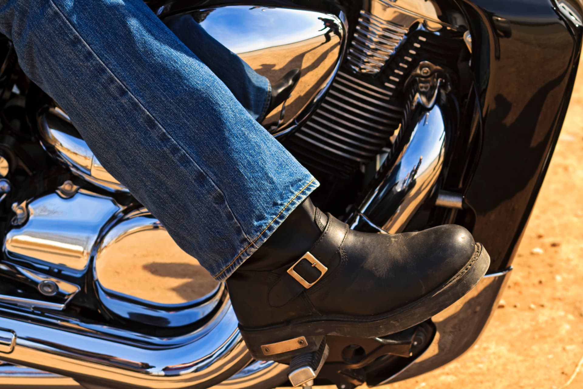 Így viseljük a motoros csizmát