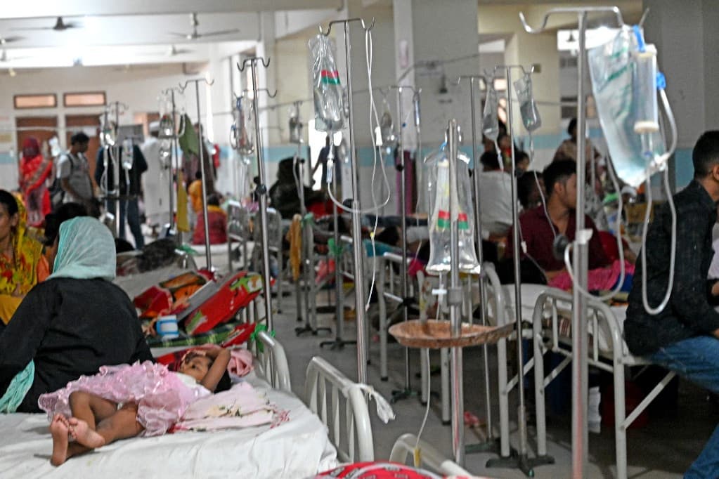 Ezer fölé emelkedett a dengue-láz halálos áldozatainak száma Bangladesben
