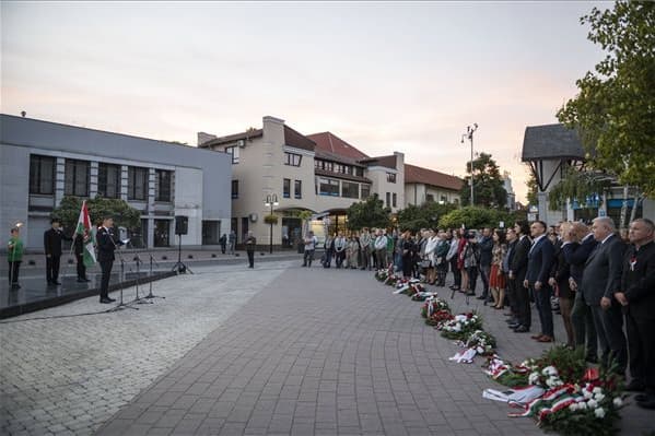 Október 6. azt üzeni, hogy a veszteség nem örök, az elbukás nem végleges