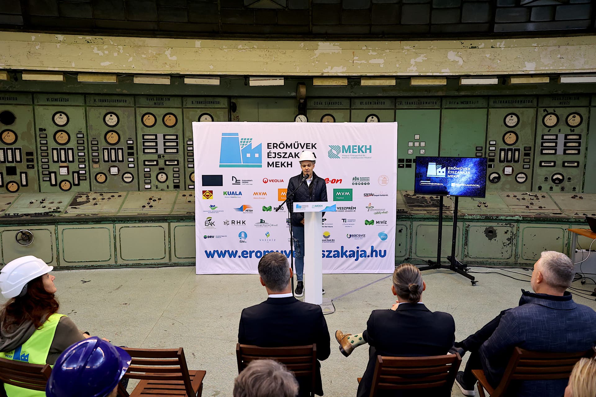 Gyetván Csaba nagykövet  Veolia – Budapesti Erőmű Zrt. Kelenföldi Erőmű