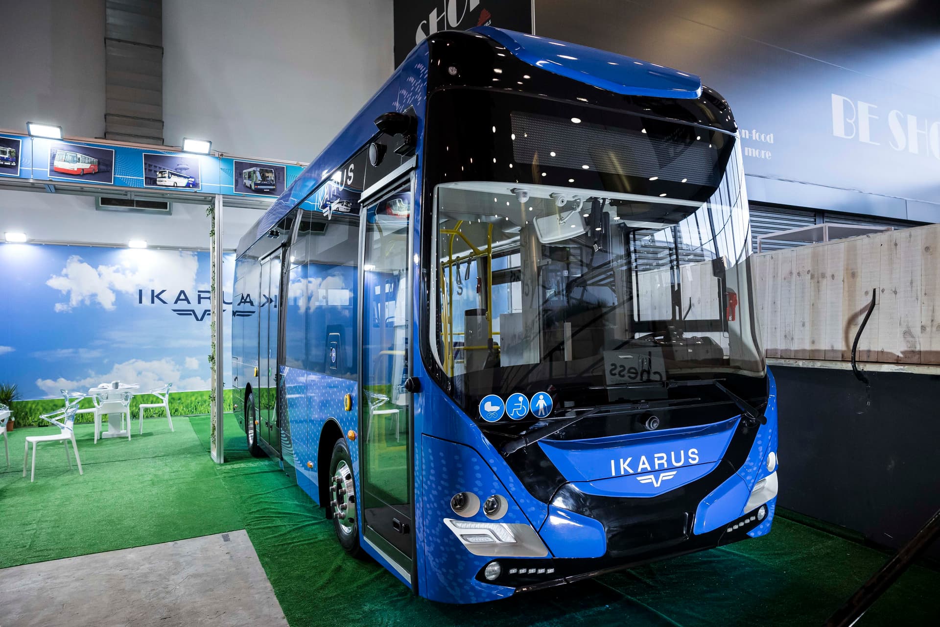 Buswolrd Ikarus Belgium