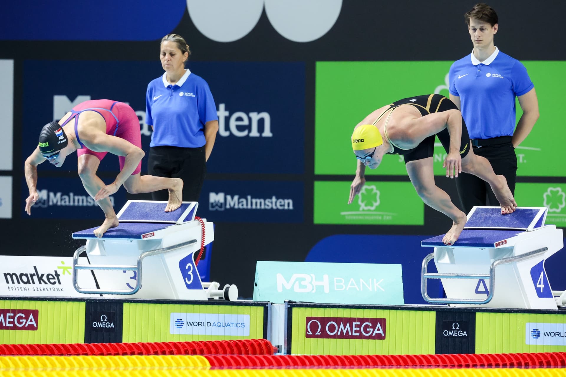 de Waard Maaike, Sjoestroem Sarah - World Aquatics Swimming World Cup Budapest - Úszó Világ Kupa Budapest - 50 méter női pillangó úszás