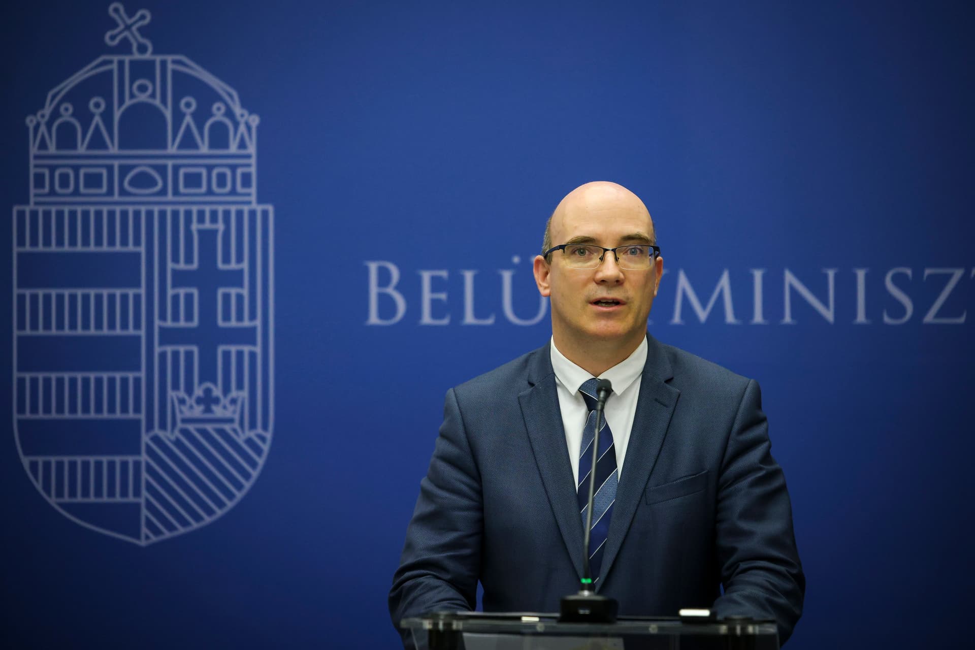 Maruzsa Zoltán: A következő napokban 140 ezer notebook kiosztása kezdődik a 7. és 10. évfolyamon tanulóknak