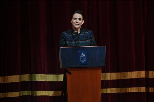 Novák Katalin: 150 éve Budapest létrejöttével a magyar nemzet szíve kezdett el a Duna két partján dobogni