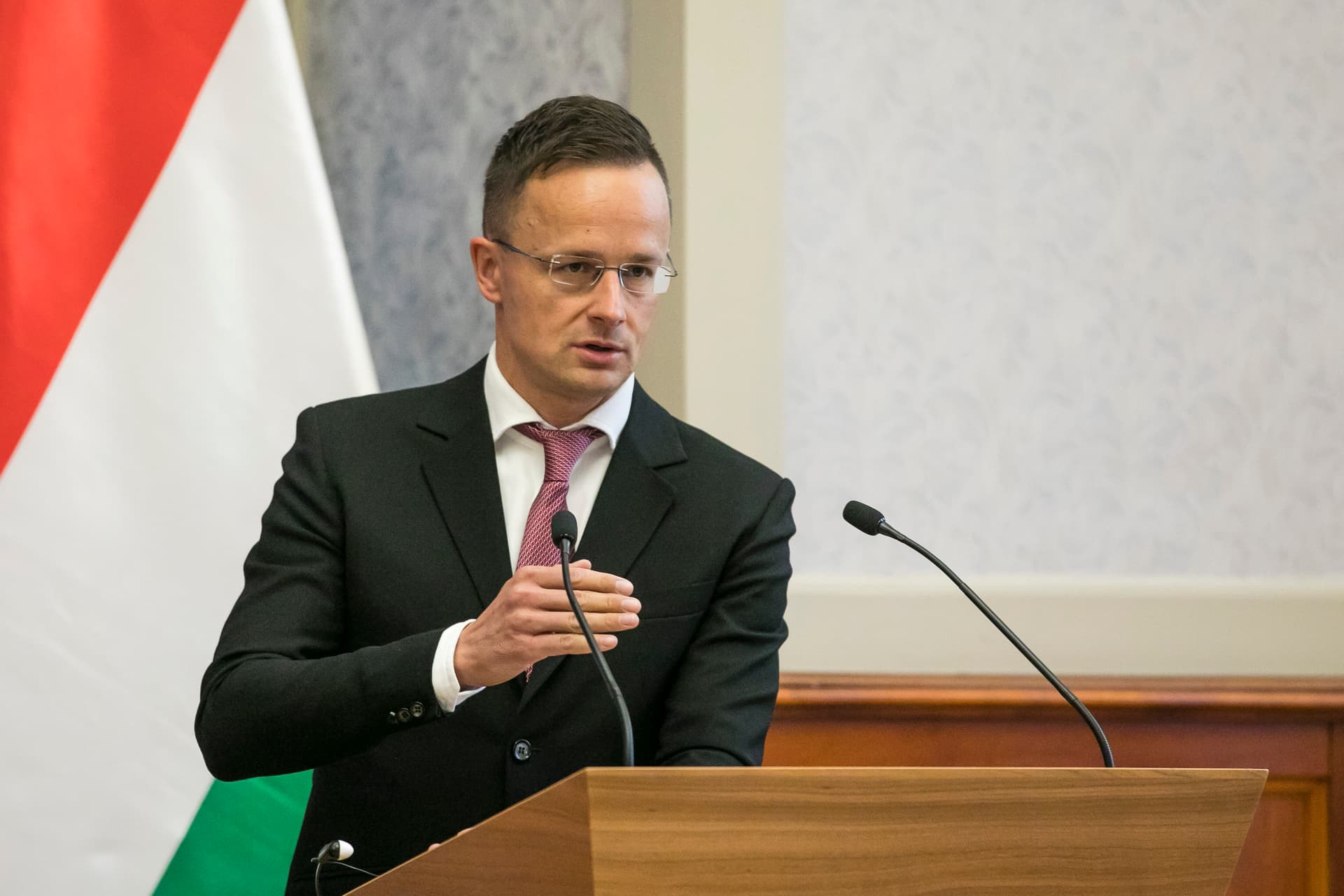 Szijjártó Péter: A munkaalapú gazdaságpolitika jelenti a stabil jövőt
