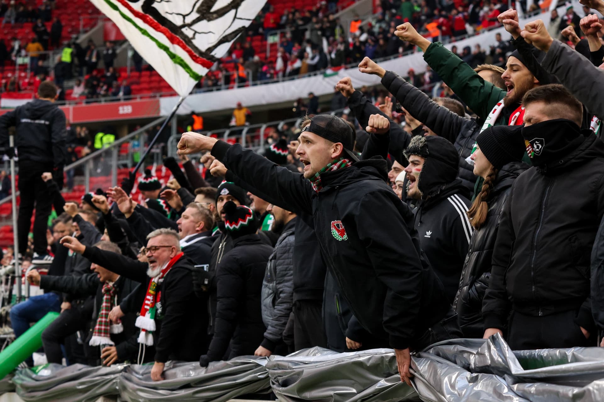 magyar válogatott szurkoló purkás aréna