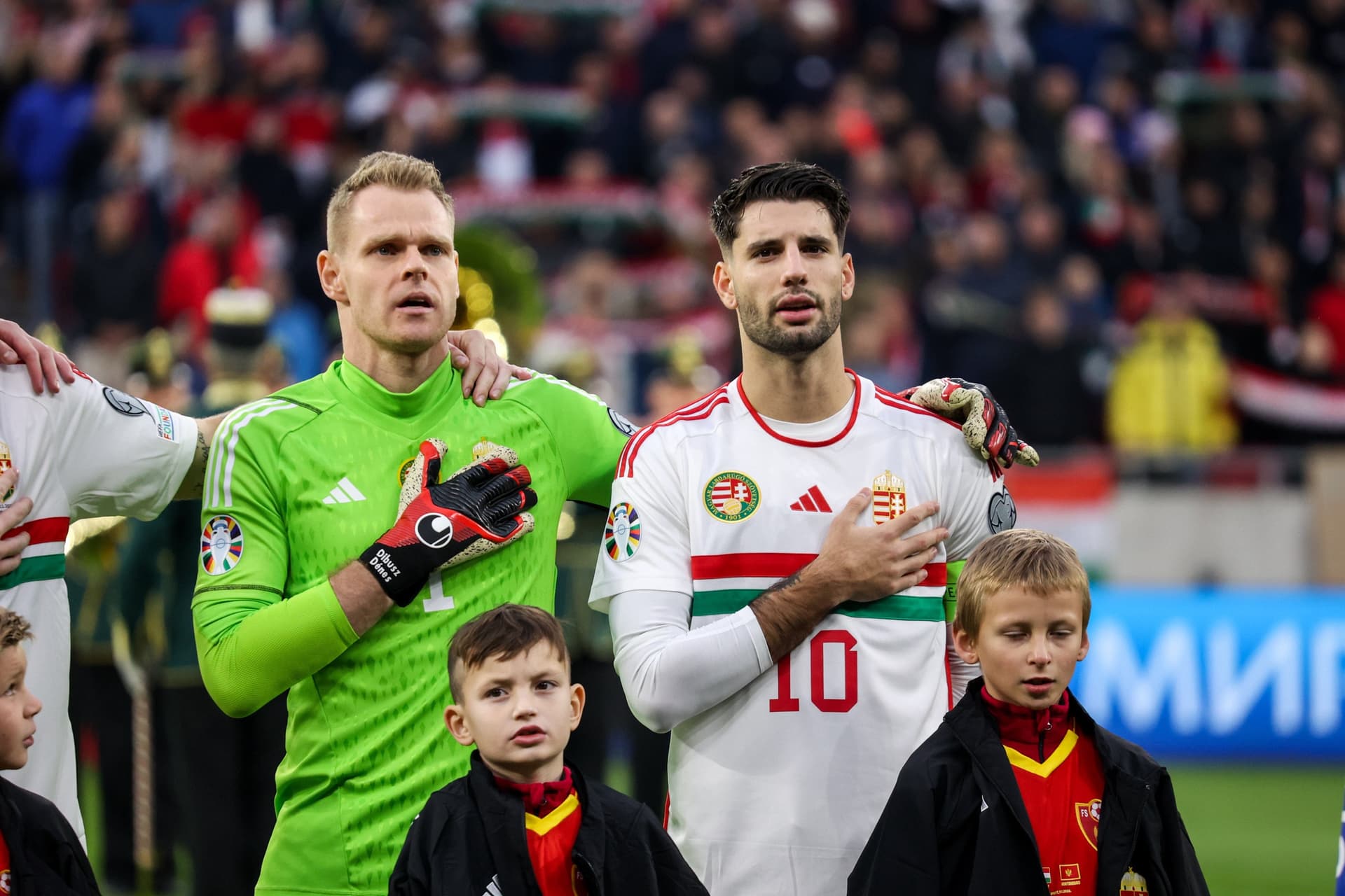 dibusz dénes szoboszlai dominik magyar válogatott puskás aréna