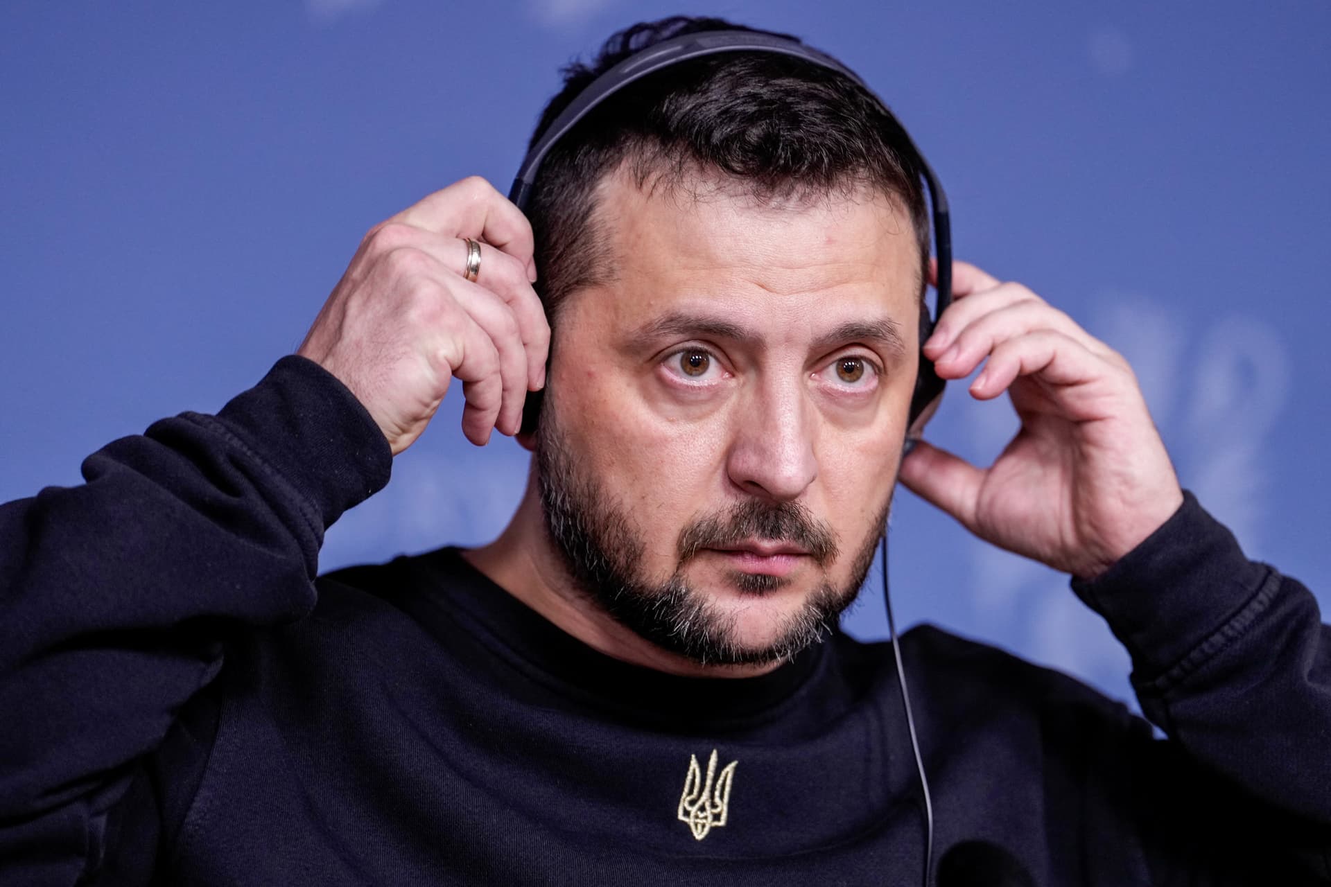 Közeleg a rendszerváltozás Kijevben, Zaluzsnij újra színre léphet