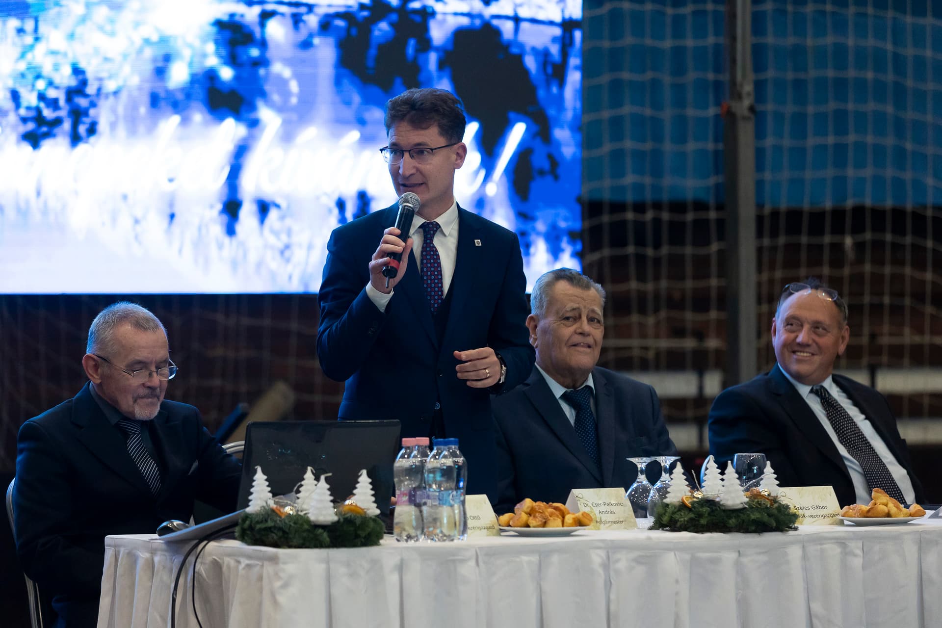 Évértékelő és karácsonyi díjátadó a Videotonnál