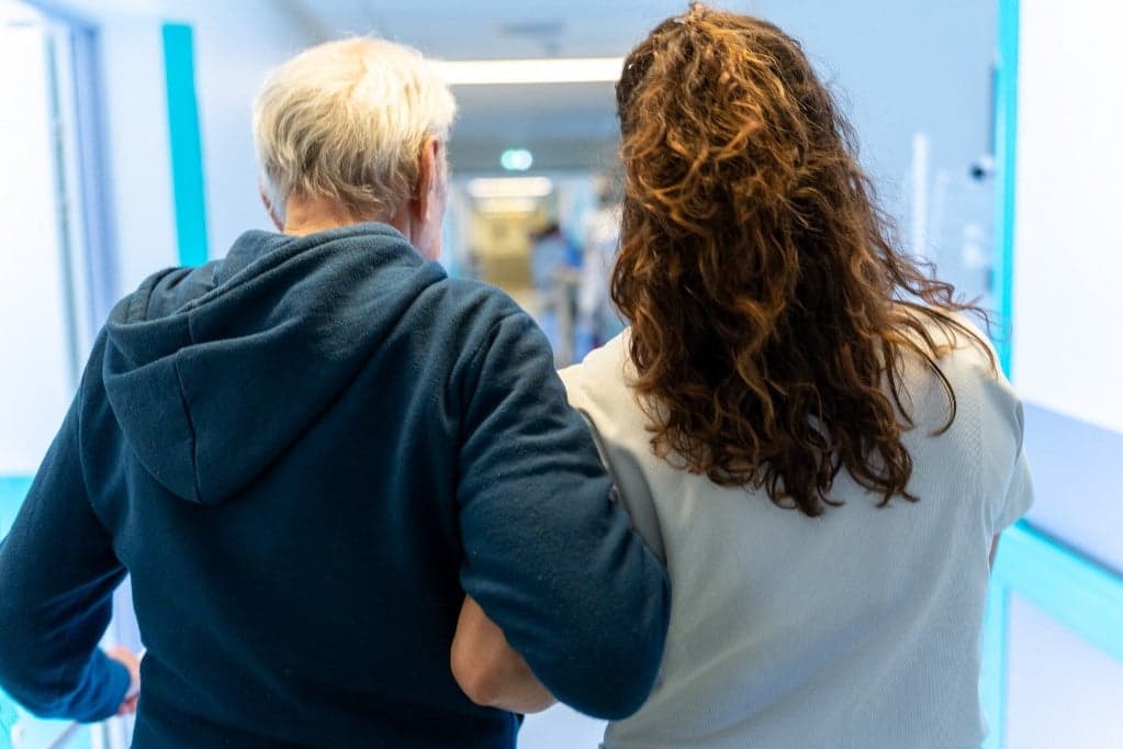 Meglepő felfedezés: így függenek össze a pénzügyek a demencia kialakulásának esélyeivel
