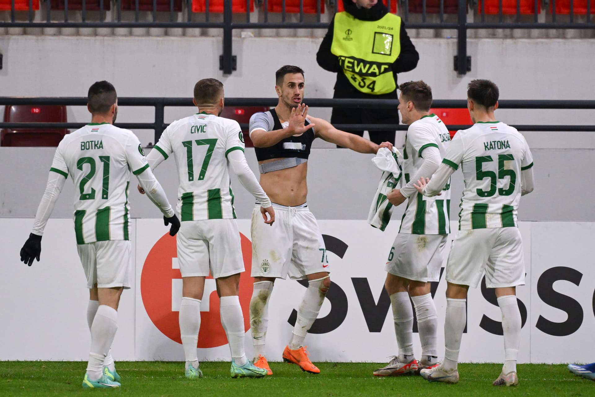 Csoportelső, de kieső is lehet a Ferencváros