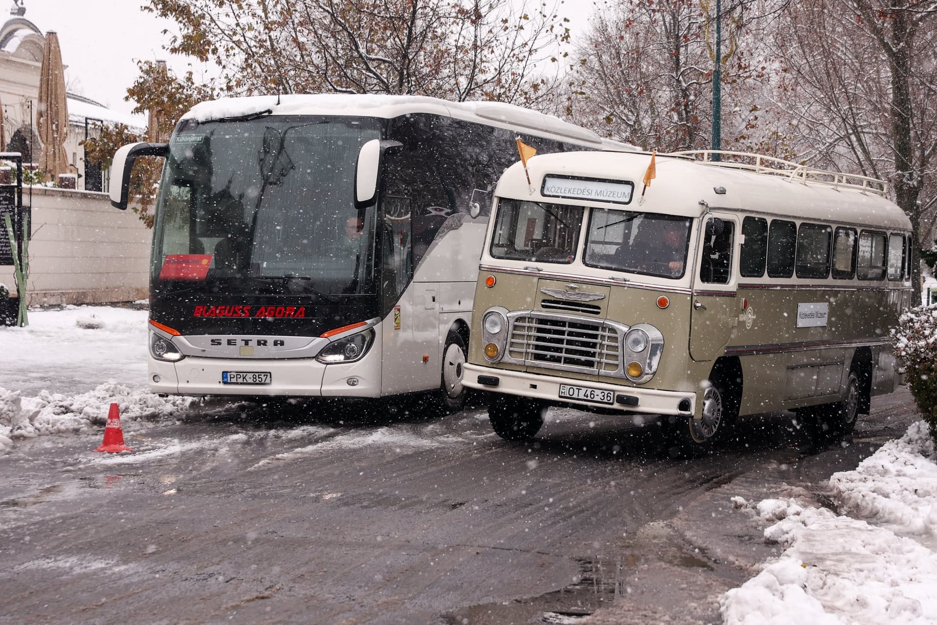 Ikarus 311-es Nosztalgia járat