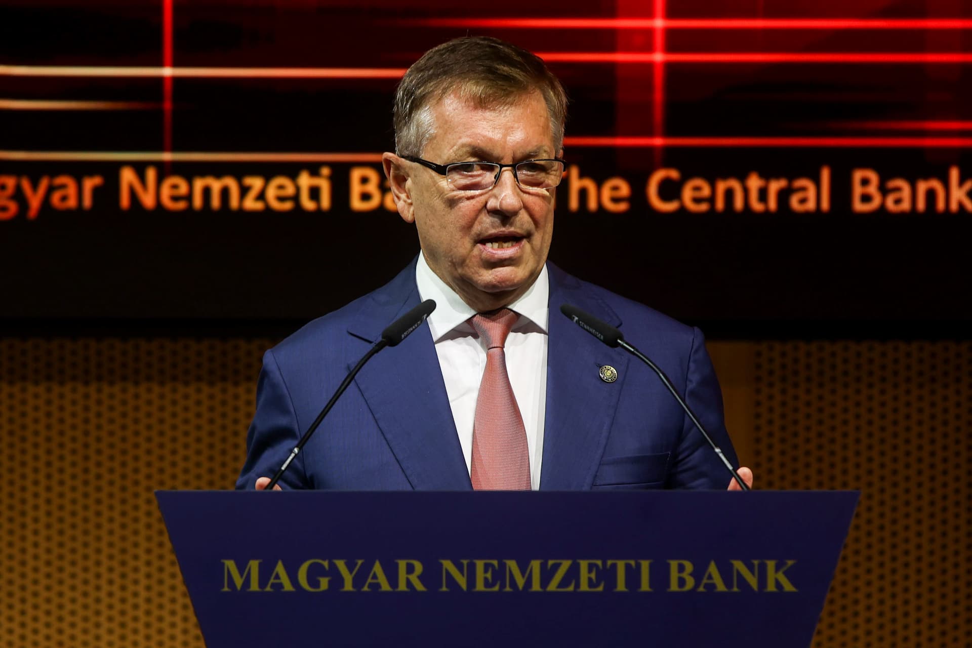 Matolcsy György előadóként vett részt a Dubai FinTech Summit nyitóeseményén