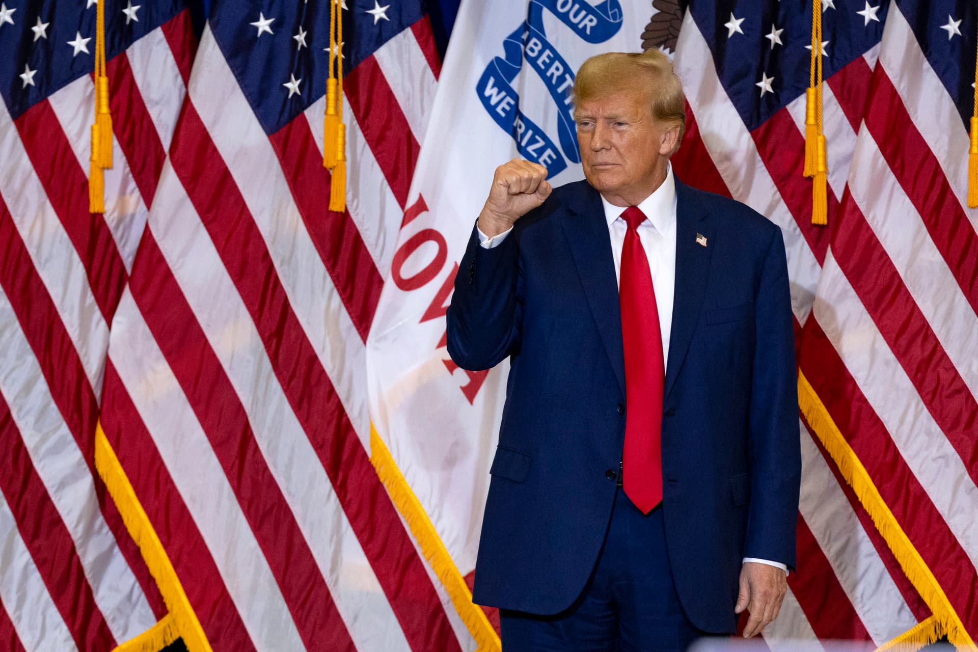 Trump: Vaskupolát fogok építeni az ország fölé