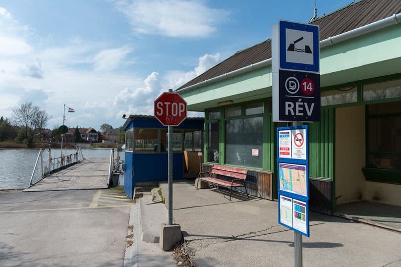 Szerdáig nem közlekedik a D14-es komp