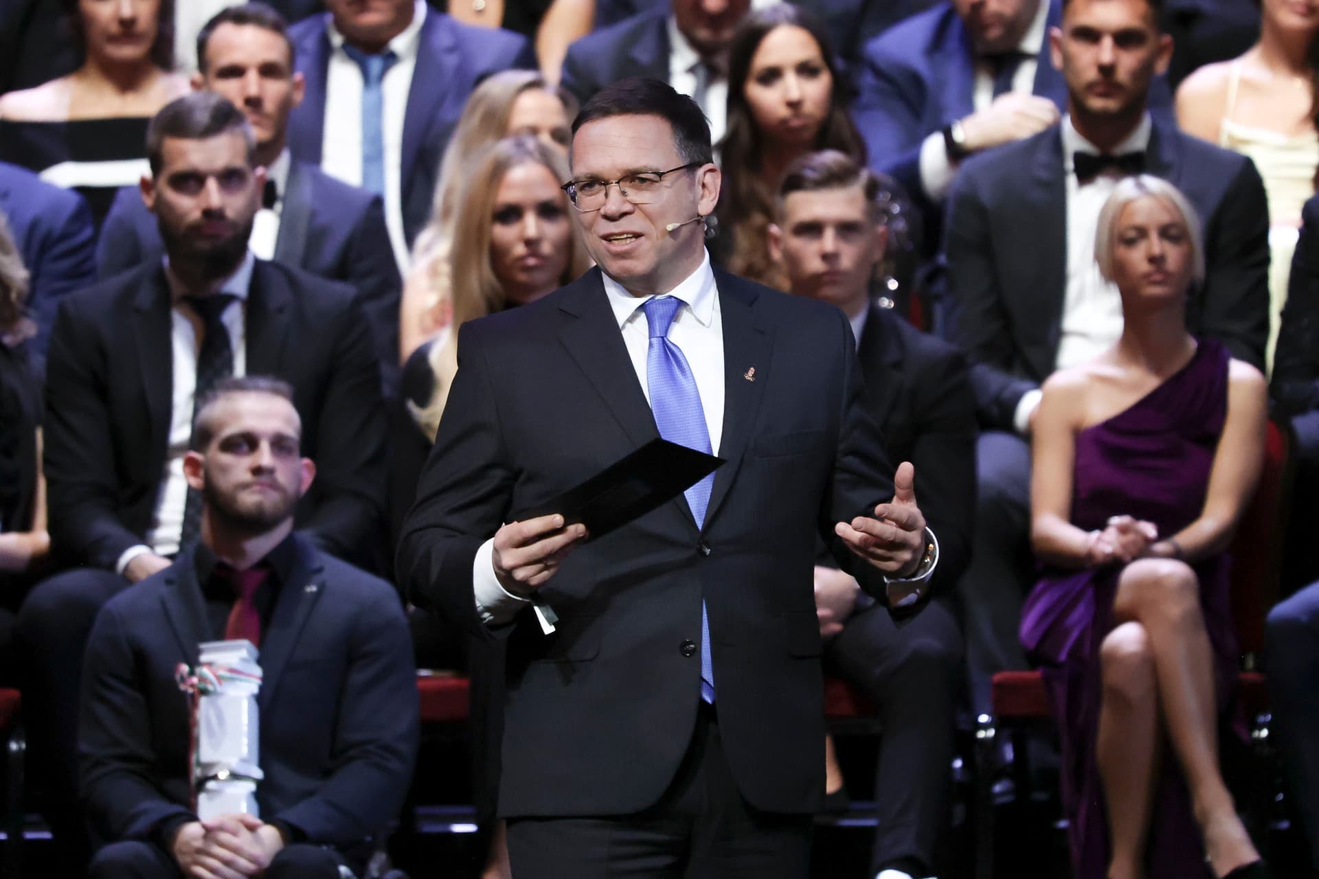 Fürjes Balázs, a Nemzetközi Olimpiai Bizottság (NOB) tagja beszél az M4 Sport-Az Év Sportolója Gálán a Magyar Állami Operaházban 2024. január 8-án
