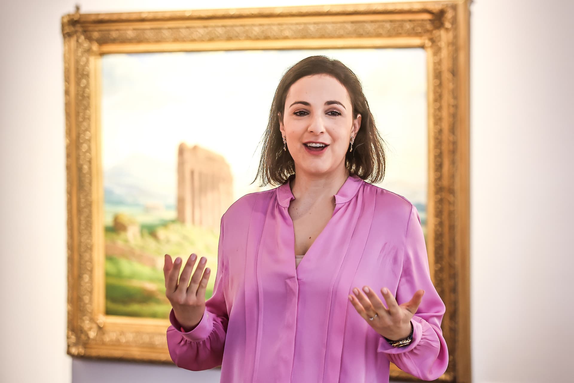 Kelen Anna, a Virág Judit Galéria művészettörténésze