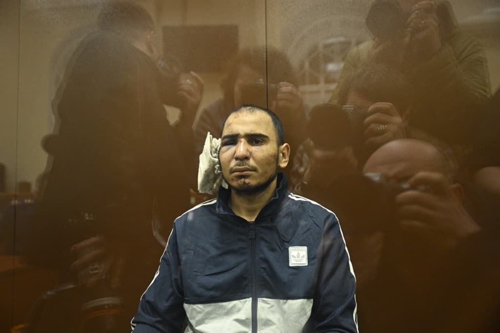 Volt CIA-vezető: Civilizálatlanul bánnak az oroszok a terroristákkal