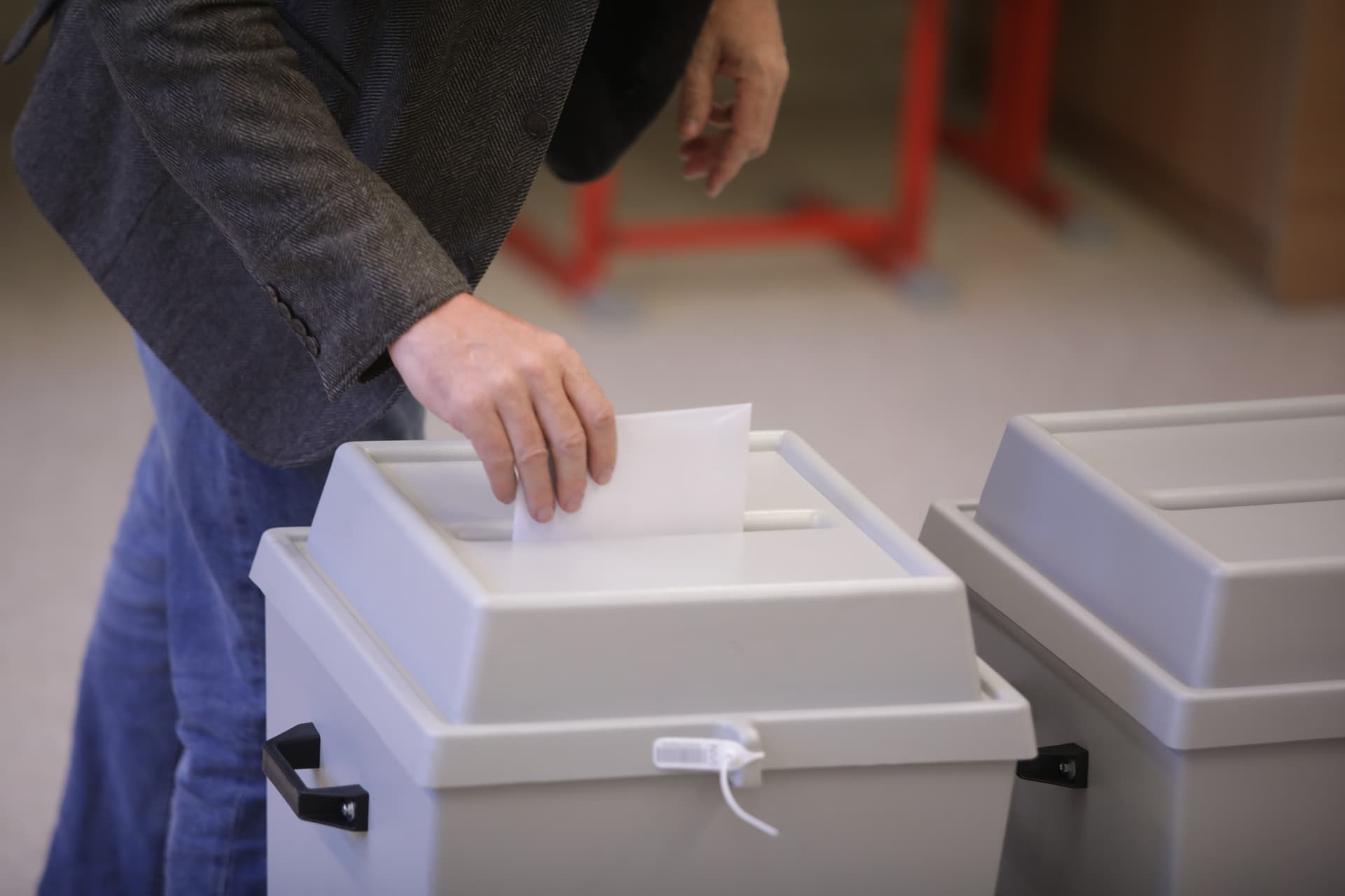 Több mint ötven ENSZ-tagállam ítélte el, hogy a megszállt ukrán területeken is megtartják az orosz elnökválasztást