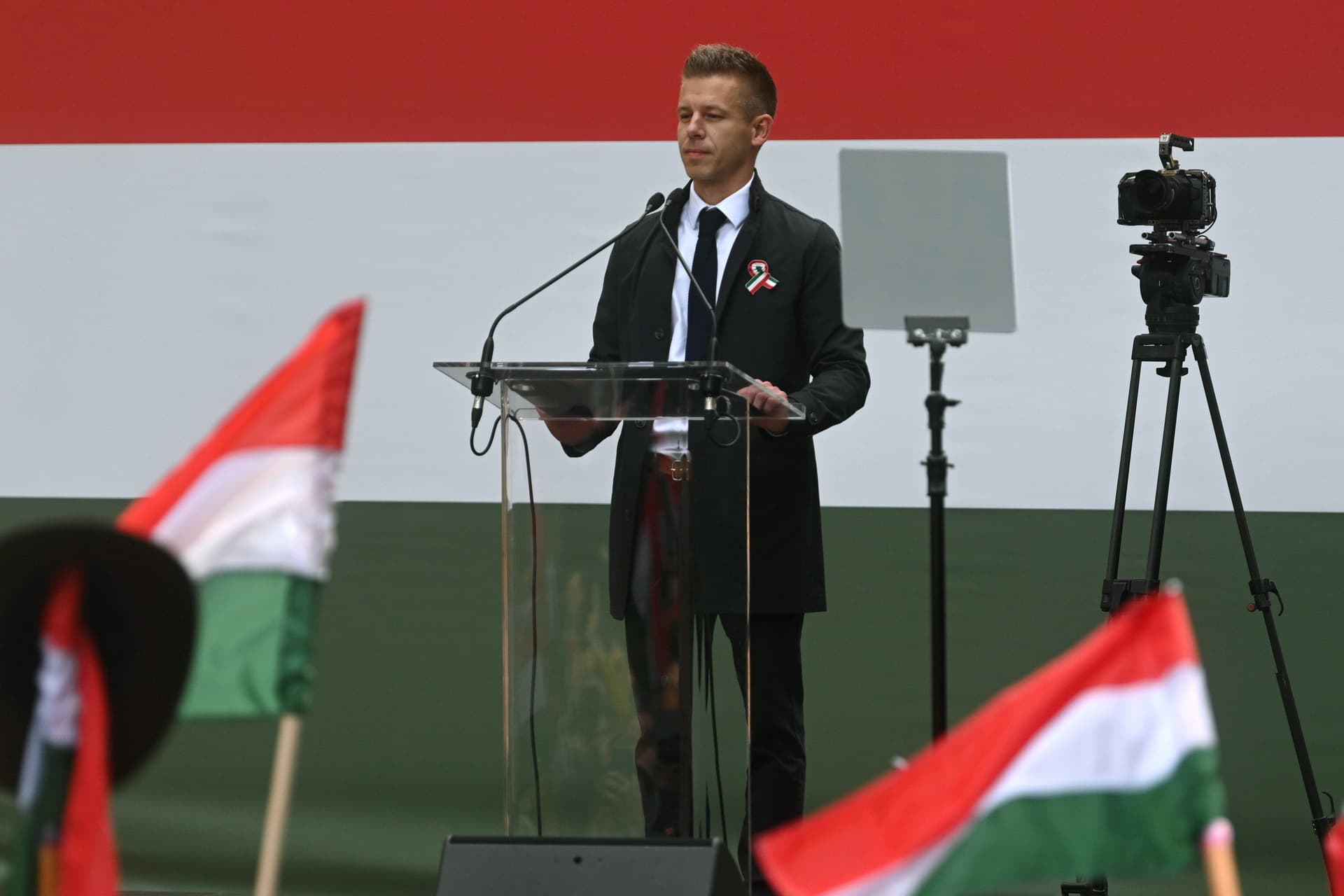 Talpra Magyarok Közössége néven indít mozgalmat Magyar Péter