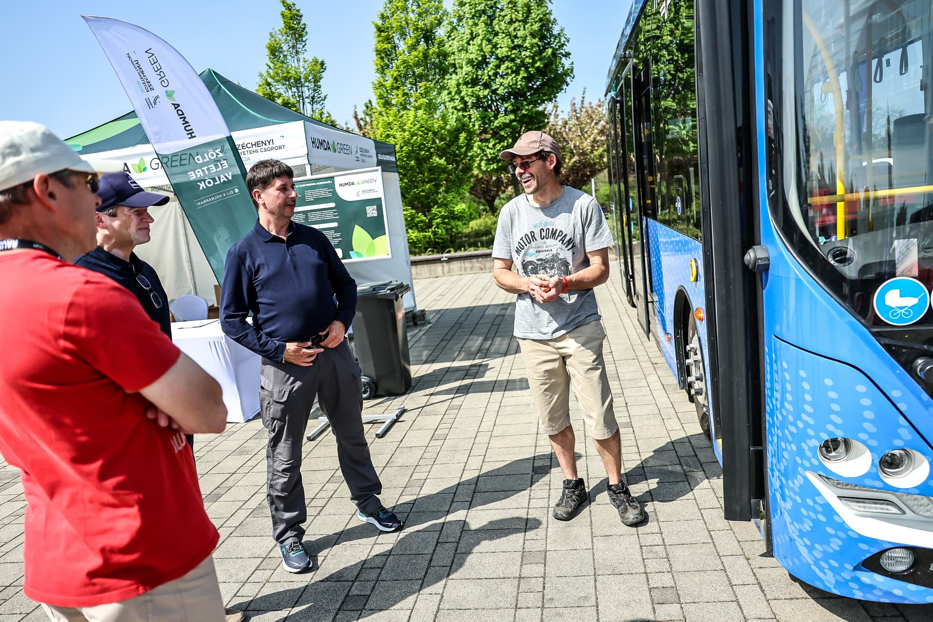 A HUMDA Magyar Mobilitás-fejlesztési Ügynökség Zrt. Zöld Életre Valók komplex e-mobilitás roadshowja Veszprémben