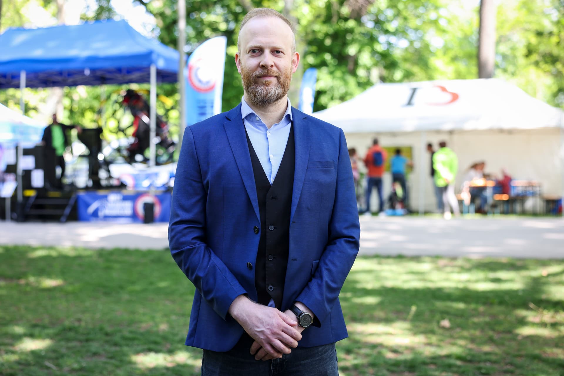 XI. Országos Rendőr- és Tűzoltónap – Közlekedik a család elnevezésű országos közlekedésbiztonsági versenysorozat