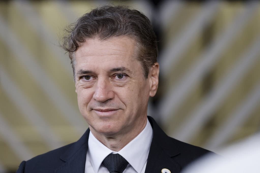 Kisebbségi kormányzás lesz Szlovéniában