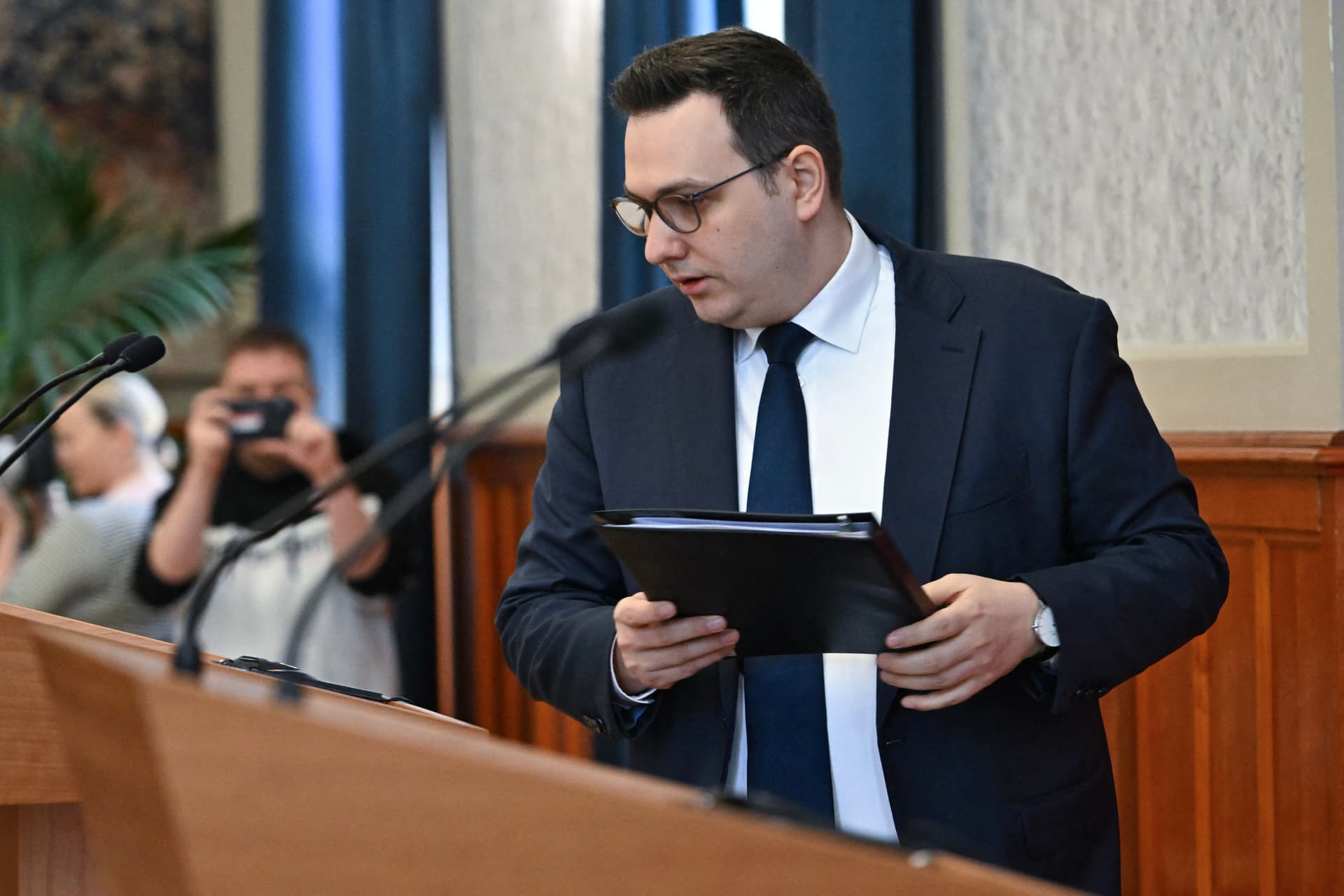 Európa érdeke, hogy folytatódjon a SZER műsorának sugárzása