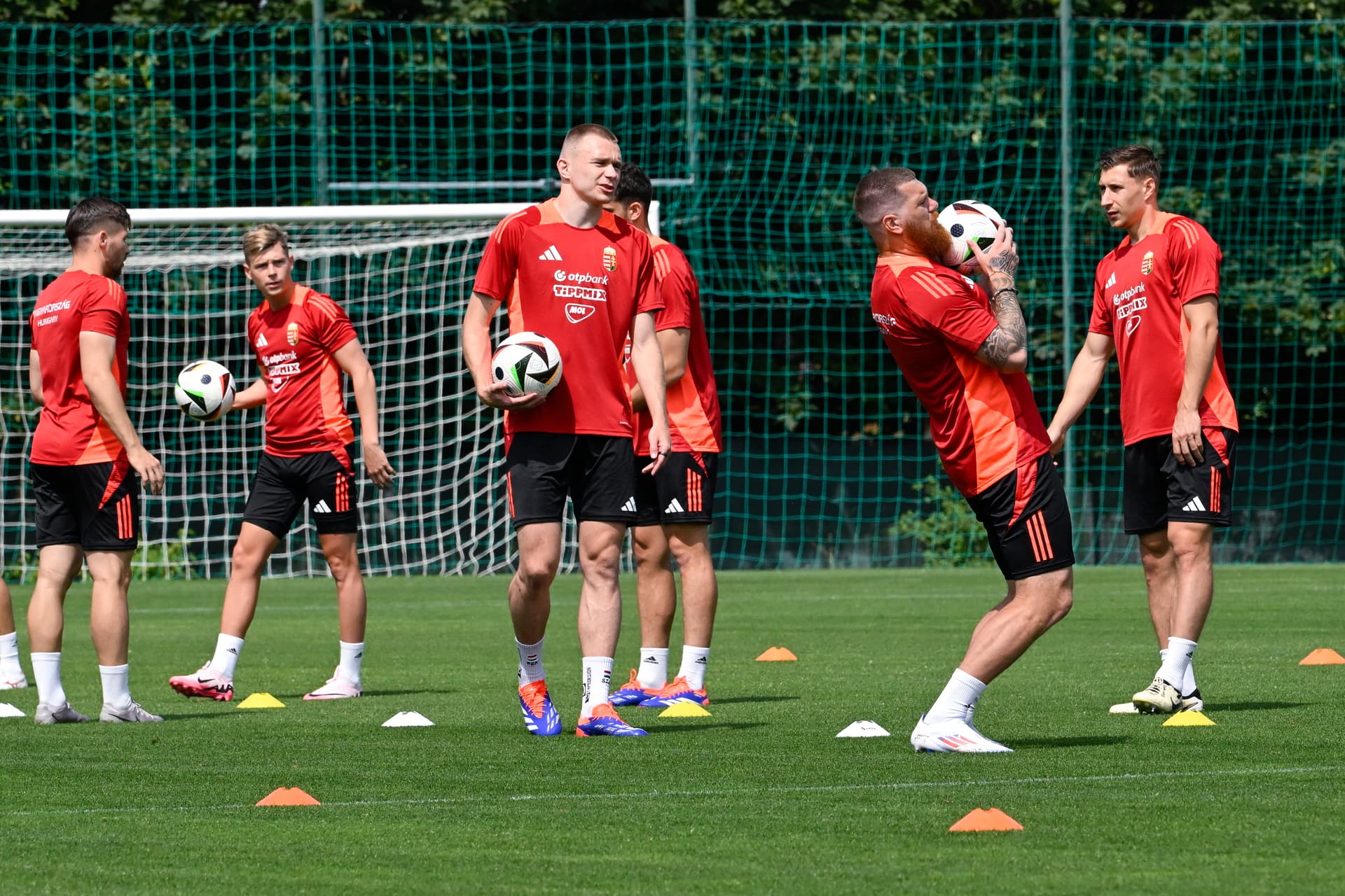 Péntektől futballárhullám várható Európában