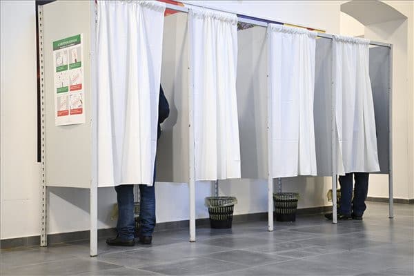 Érvényességi küszöb nincs, a szavazattöbbség dönt az önkormányzati választáson