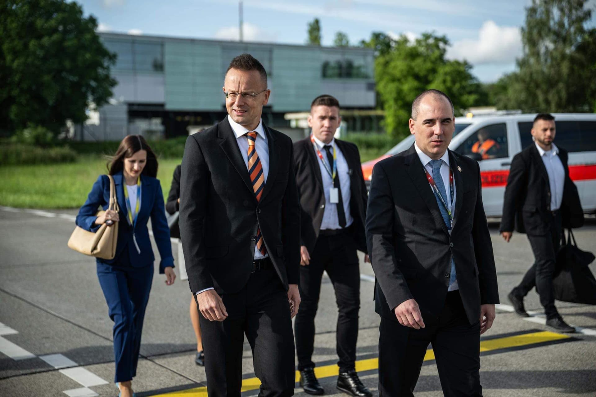 Szijjártó Péter: Érdemi béketárgyalásokat a háborúzó felek között!