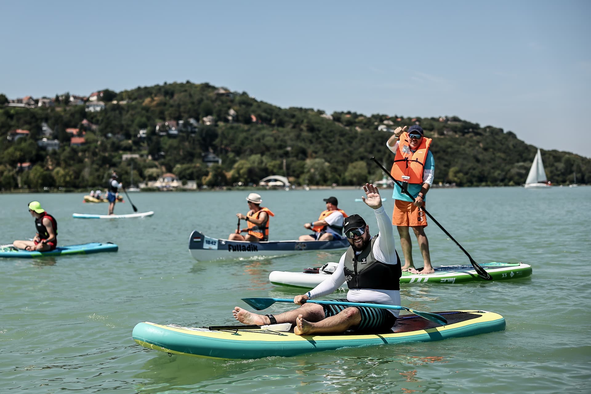 balaton evezés kajakkal, kenuval, SUP-pal és sárkányhajóval