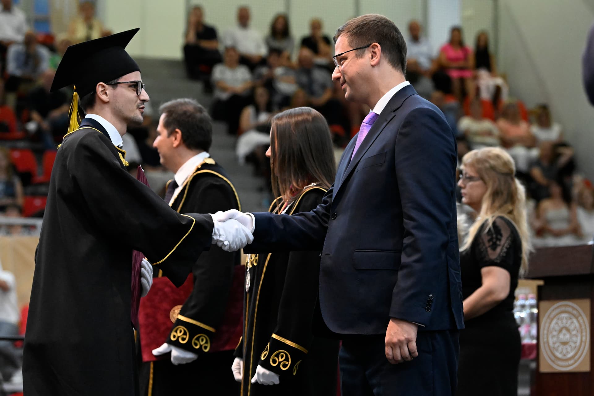 Gulyás Gergely: A közszolgálatban dolgozók munkája határozza meg a polgárok közérzetét