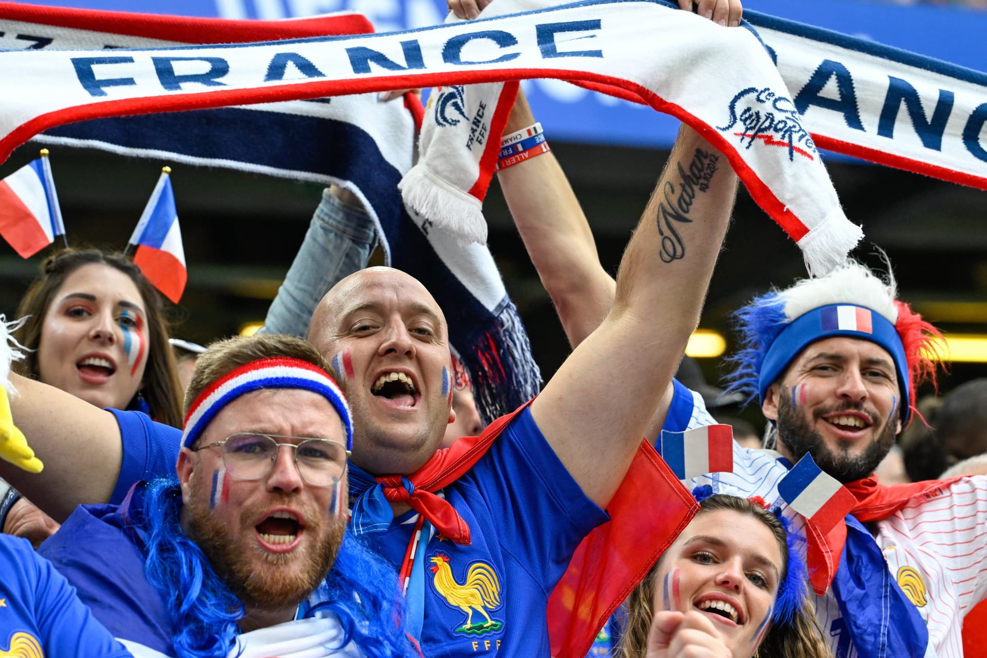 Szurkolók a EURO 2024 Portugália-Franciaország mérkőzésen 2024. július 5-én
