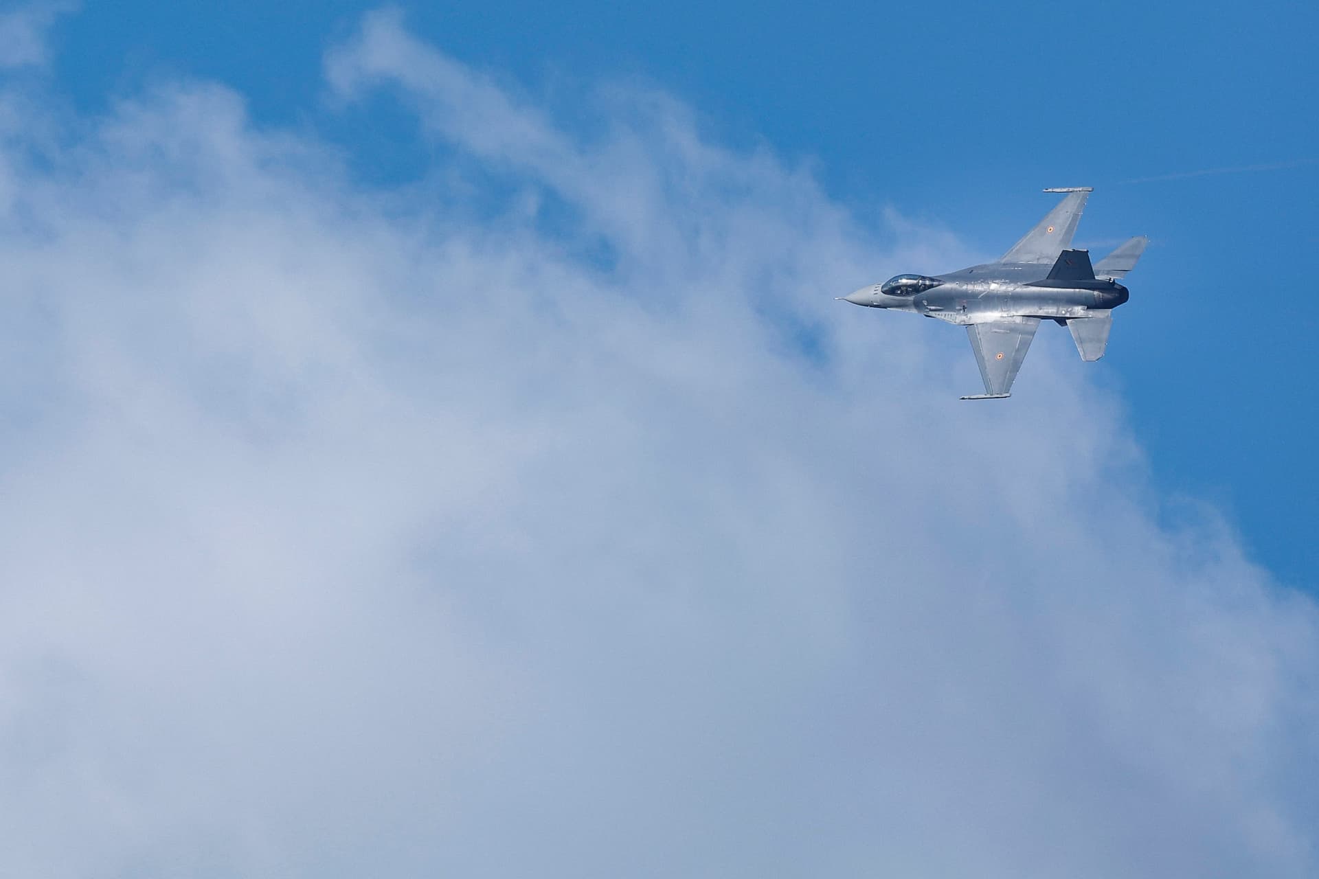 Az Egyesült Államok rossz híreket közölt Ukrajnával az F–16-osokkal kapcsolatban