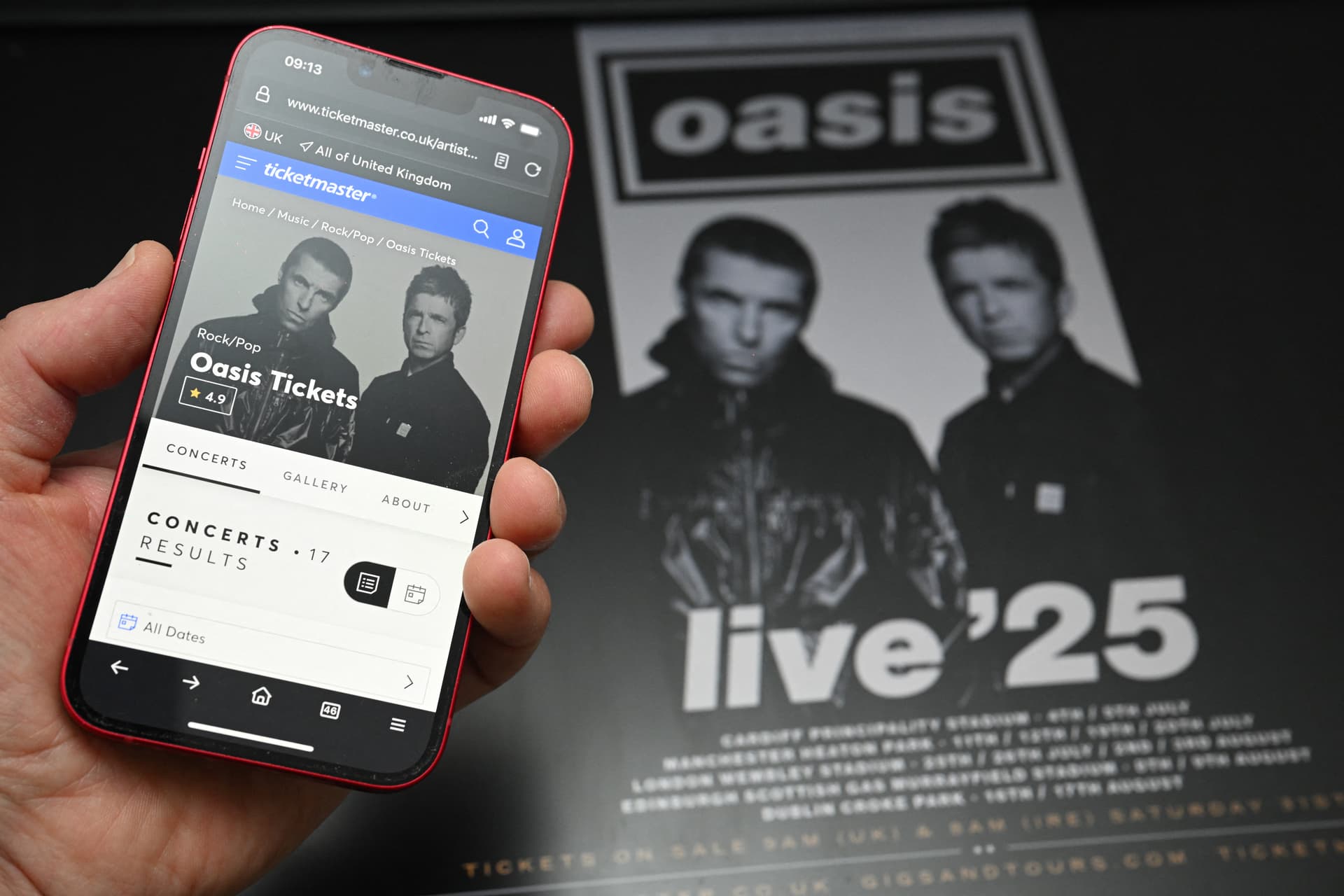 Oasis: Botrányos búcsú után botrányos visszatérés