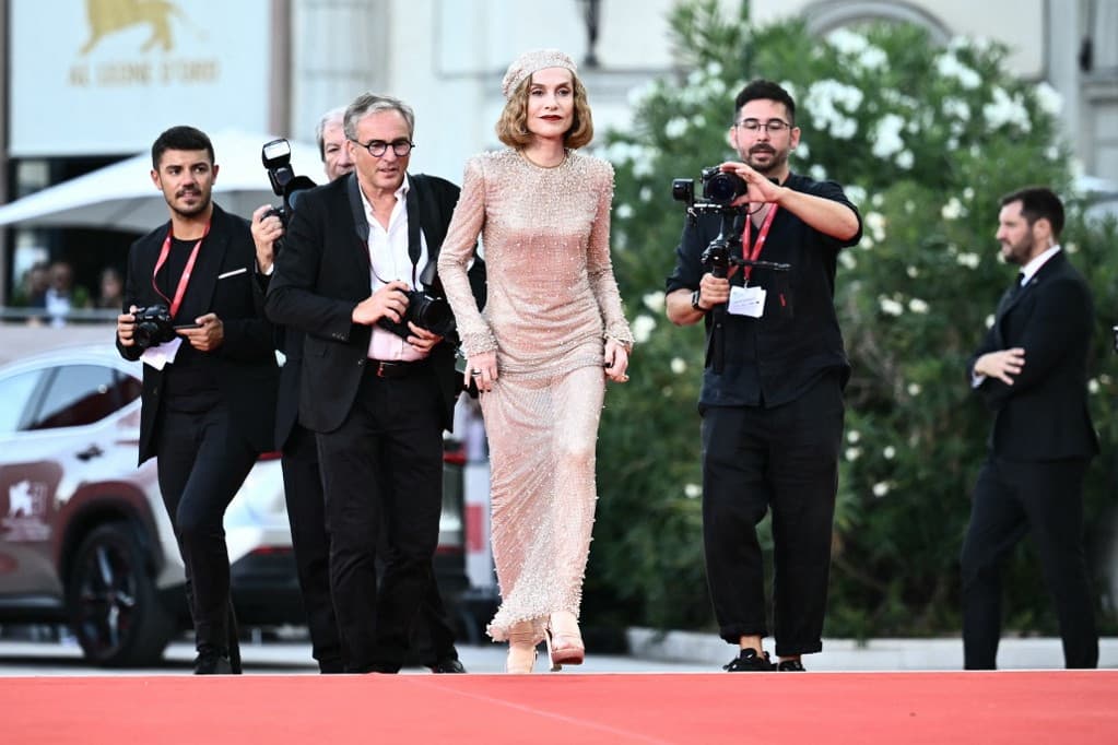 81. Velencei Nemzetközi Filmfesztivál – Sztárok a „kifutón”