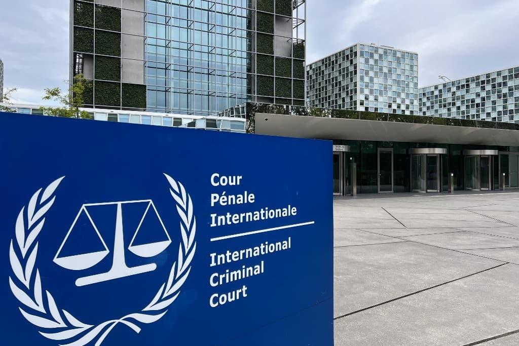 Kezébe veszi az irányítást az ICC