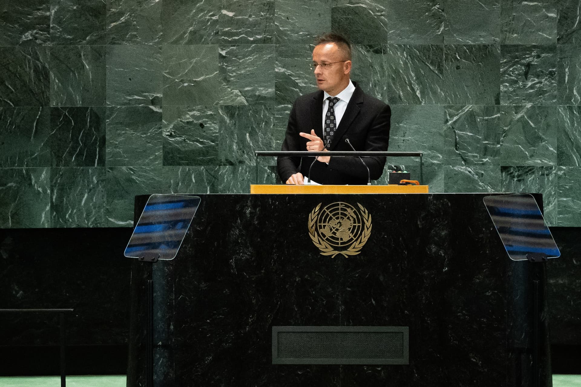 Szijjártó Péter: A kérdés az, hogy mi a leggyorsabb út a békéhez