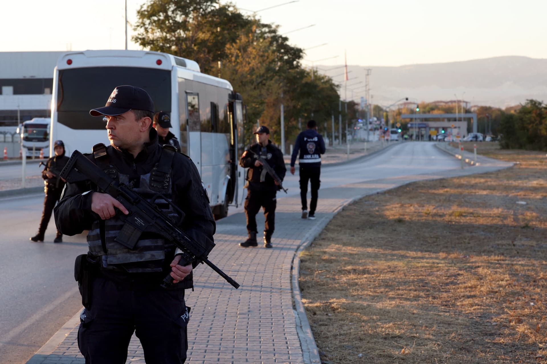 Többen meghaltak és megsebesültek egy terrortámadásban Ankarában