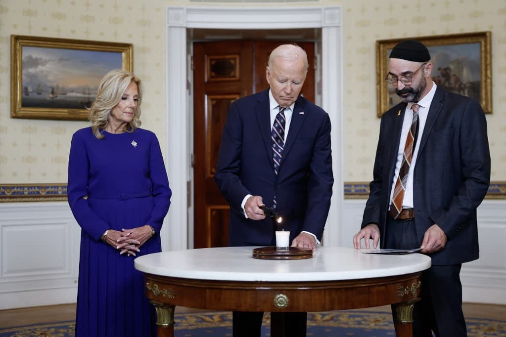 Joe Biden a Hamász tavalyi terrortámadásának brutalitását idézte fel