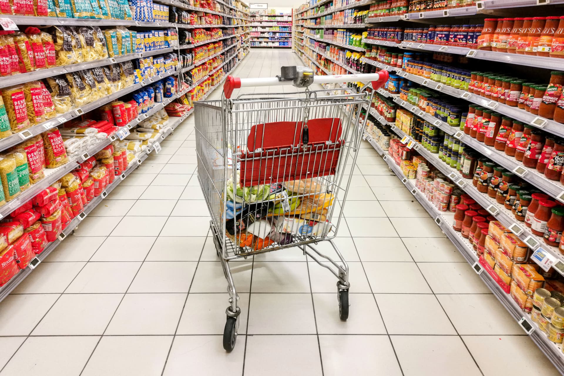 Eddig lesznek nyitva az élelmiszerboltok szenteste